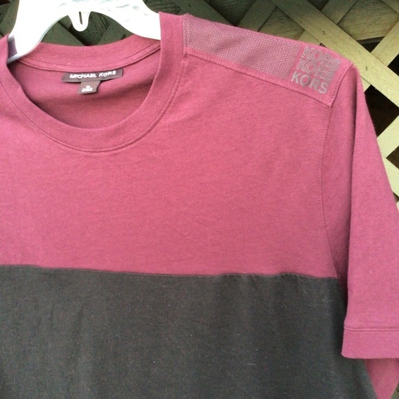 NK Men's Burgundy/Black Short Sleeve Slit Neck T-Shirt Size Medium - Picture 7 of 7
